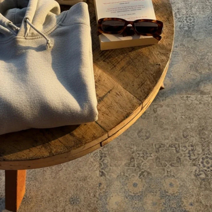 Sudadera con capucha beige